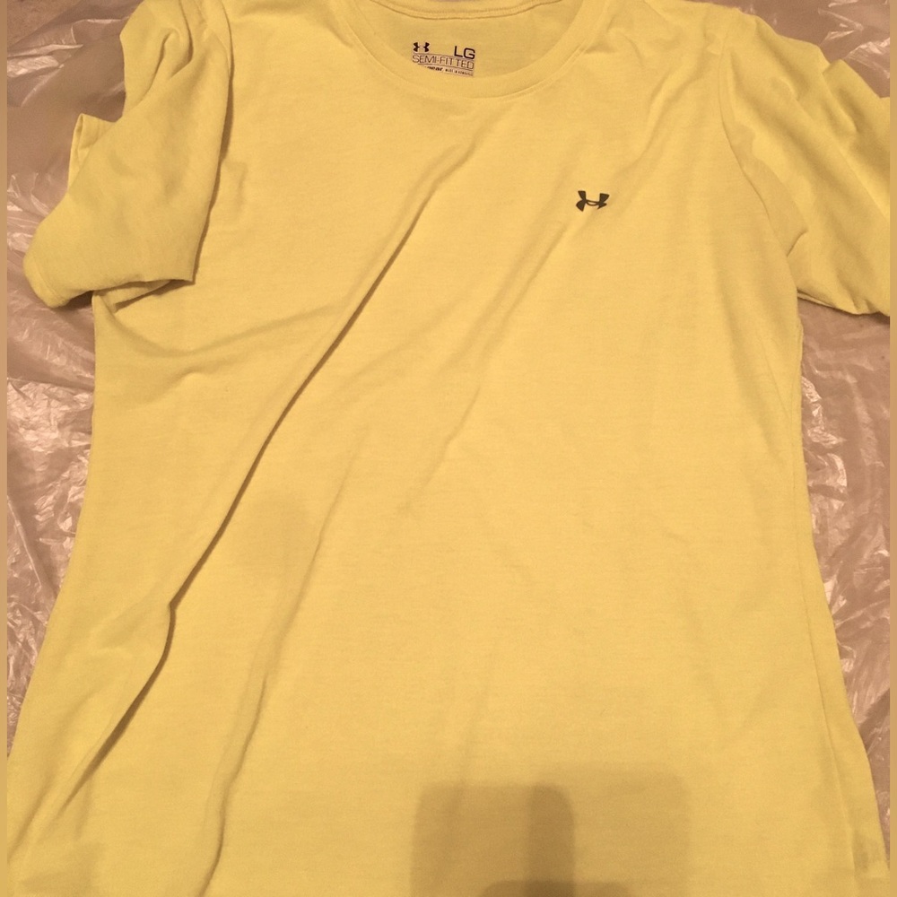 Under armor t shirt